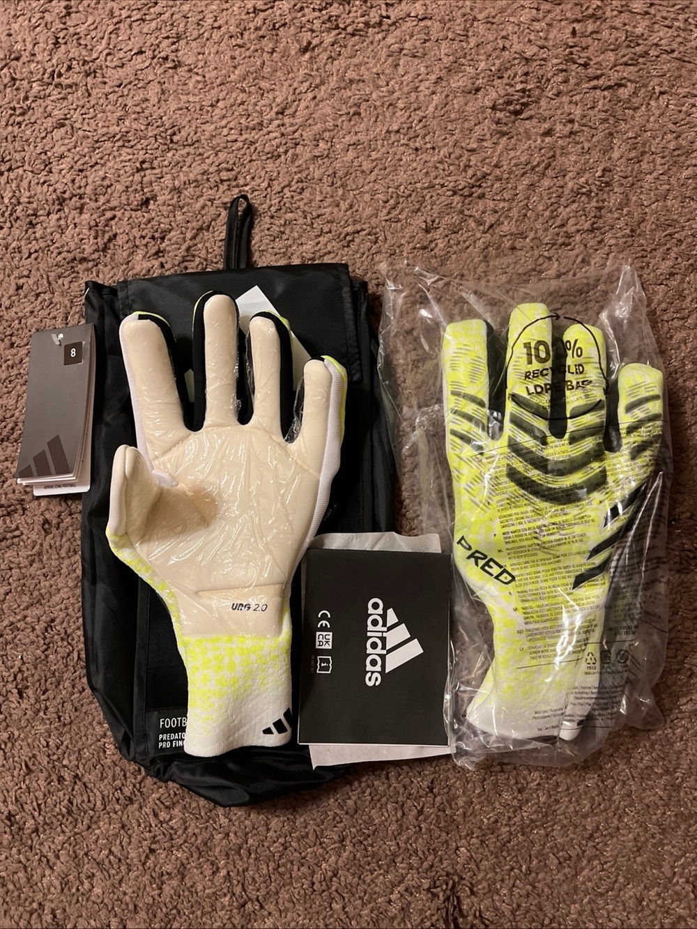 Adidas Predator Pro Finger Save Goalkeeper Gloves Size 8 JN5354